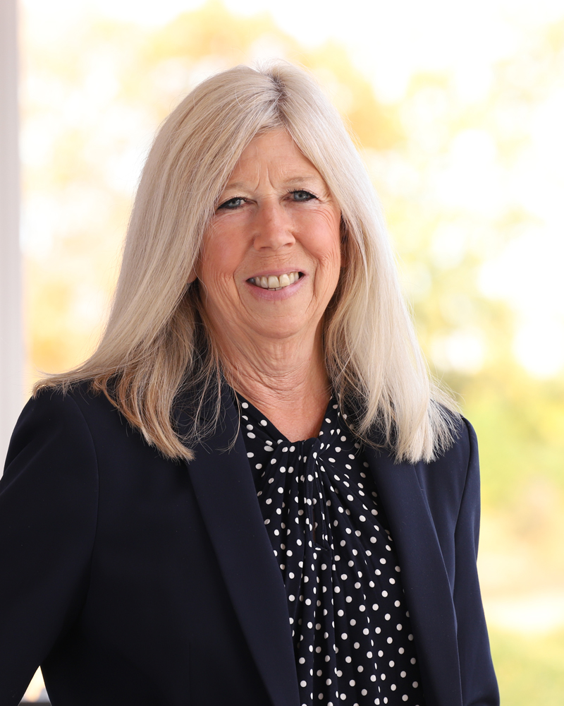 Karen Laeger, Sales Executive